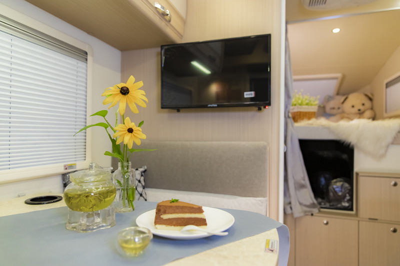 上下鋪床的房車，空間利用真合適