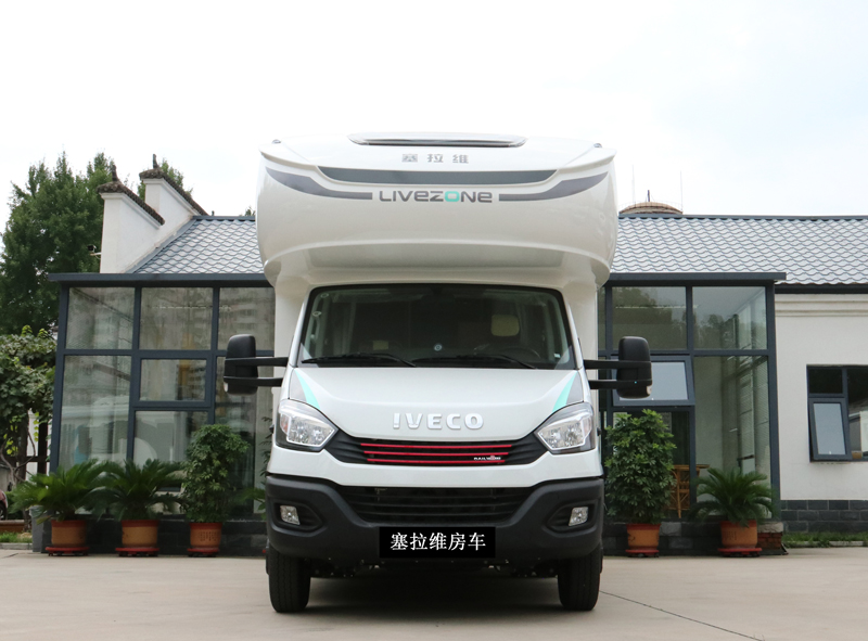 要大空間也更舒適，這樣的房車很棒