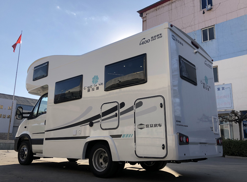 舒適旅行生活，這款房車必不可少